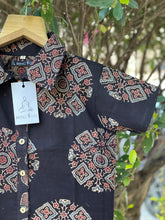 Load image into Gallery viewer, Women's Ajrakh Print Crop Shirt | Black