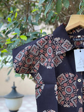 Load image into Gallery viewer, Women's Ajrakh Print Crop Shirt | Black