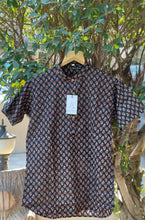 Load image into Gallery viewer, Men's HandBlock Printed Short Kurta | Black