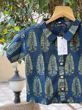 Load image into Gallery viewer, Leaf Print Ajrakh Crop Shirt | Navy Blue