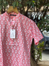 Load image into Gallery viewer, Men's Hand Block Printed Short Kurta | Pink