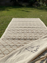 Load image into Gallery viewer, Sambu Straw Diamond Designed Yoga Mat
